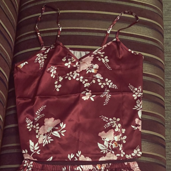 SATIN FLORAL LARGE LINGERIE CAMI SHORTS SET NWT - Picture 5 of 5